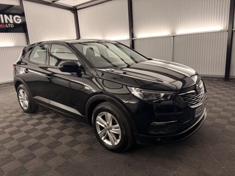 Vauxhall Grandland X 1.2 Turbo SE Euro 6 (s/s) 5dr 38