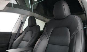 Tesla Model Y LONG RANGE AWD Comfort Suspension GROK AI One Owner Adaptive LEDs VAT Q 20