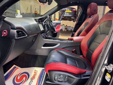 Jaguar F-Pace 3.0 F-PACE V6 S AWD D Auto 4WD 5dr 70