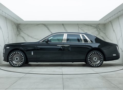 Rolls-Royce Phantom VIII 2