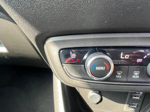 Vauxhall Crossland X 1.2 Tech Line Nav Euro 6 5dr 38