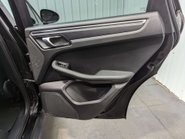 Porsche Macan 2.0 Macan Semi-Auto 4WD 5dr 61