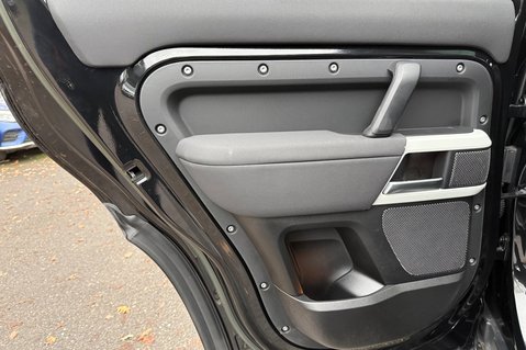 Land Rover Defender 110 110 XS EDITION D250 3.0 LITRE MHEV - BLACK PACK -SIDE STEPS -PAN ROOF  31
