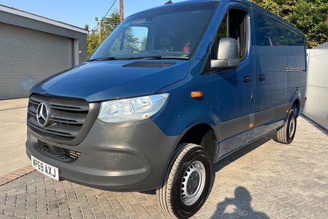 Mercedes-Benz Sprinter 316 Cdi Mwb Lr 4x4 Panel Van - Diff Lock / Low Range / Rear Camera 4