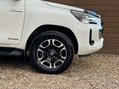 Toyota Hilux 2.8 HI-Luxury Invincible D-4D 4WD Double Cab Auto 4WD 5dr 12
