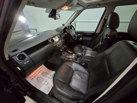 Land Rover Discovery 3.0 SD V6 HSE Auto 4WD Euro 5 5dr 52