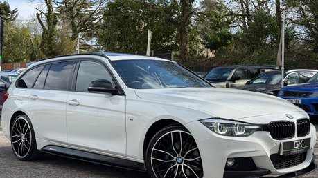 BMW 3 Series 320D XDRIVE M SPORT SHADOW EDITION TOURING -PAN ROOF -PRO MEDIA -APPLE CARP 