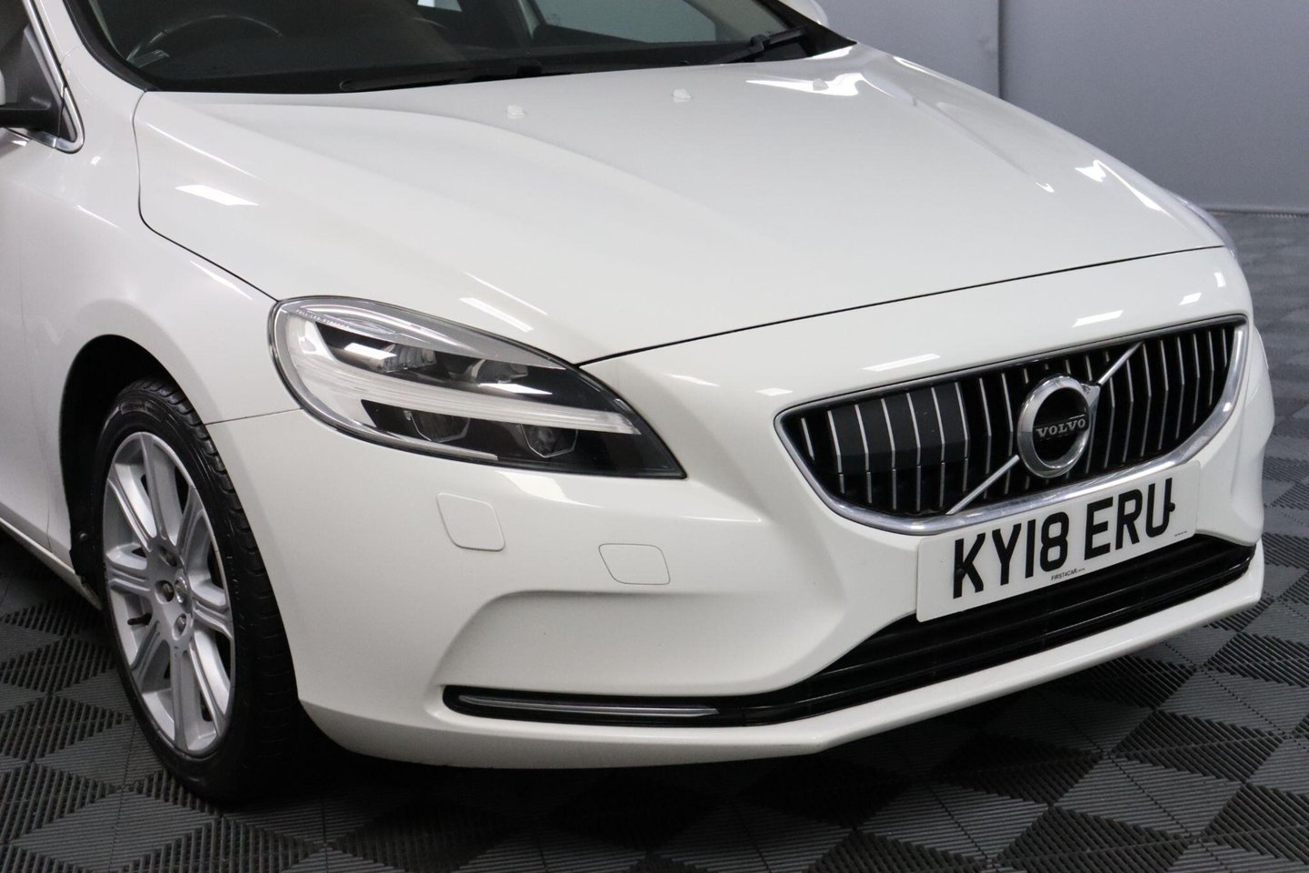 2018 Volvo V40 — image 22