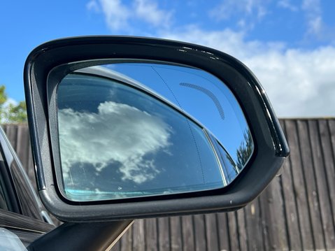 Volvo XC40 B4 PLUS AWD MHEV 21