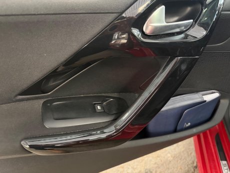 Peugeot 208 1.2 VTi Style Euro 5 5dr 20