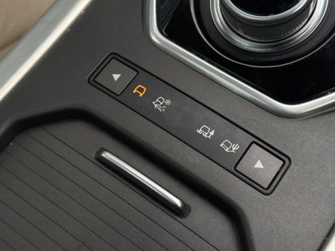 Land Rover Range Rover Evoque 2.2 SD4 Pure Tech Auto 4WD Euro 5 (s/s) 5dr 71