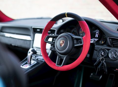 Porsche 911 (991) GT2 RS 11