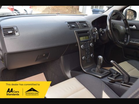 Volvo V50 2.0 V50 R-Design Edition D3 5dr 27