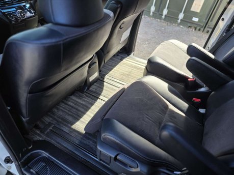 Toyota Estima Auto+Petrol+LowMiles+7Seater 23