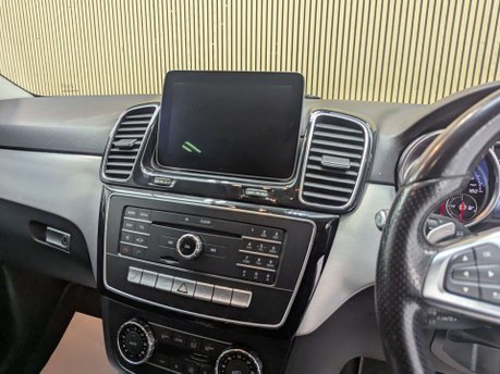 Mercedes-Benz GLE 2.1 GLE 250 D 4Matic AMG Line Auto 4WD 5dr 55