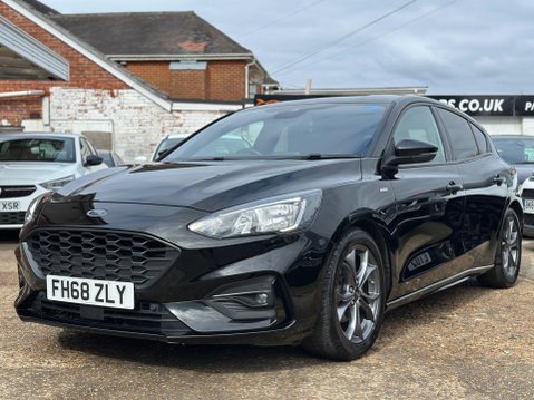 Ford Focus 1.0T EcoBoost ST-Line Euro 6 (s/s) 5dr 9