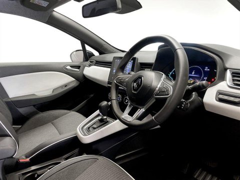 Renault Clio 1.6 E-TECH Techno Hatchback 5dr Petrol Hybrid Auto Euro 6 (s/s) (145 ps) 12