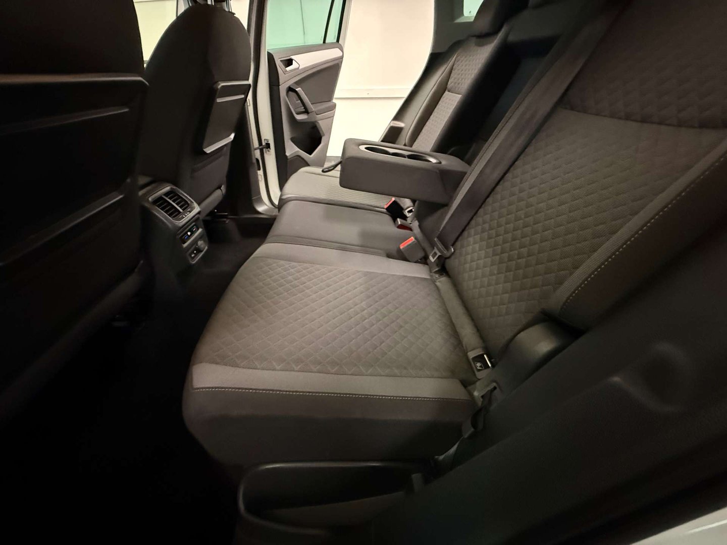 2019 Volkswagen Tiguan — image 43