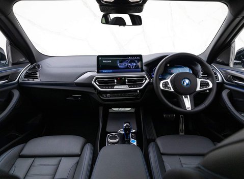 BMW Ix3 M Sport Pro 13