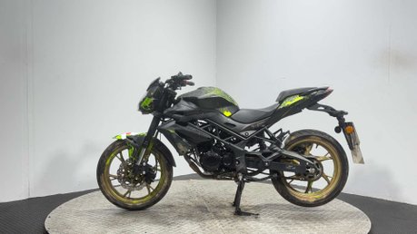 Benelli BN 2024 ONLY 2K RUNNING PROJECT BIKE SPARES OR REPAIR 125CC 4