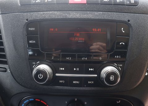 Iveco Daily 2.3 Daily 35C14B Tipper Double cab 25