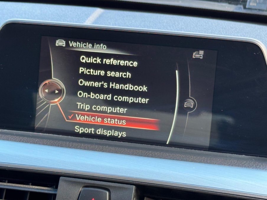 2015 BMW 3 Series — image 21