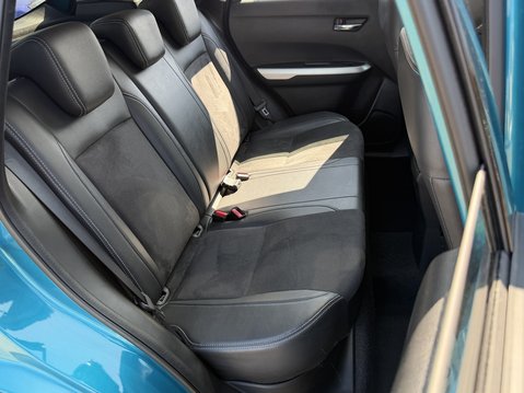 Suzuki Vitara 1.6 SZ-T 5dr Auto 37