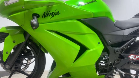 Kawasaki Ninja 2011 29K RUNNING PROJECT BIKE SPARES OR REPAIR 250CC SPORT 22