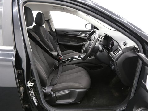 MG MG5 52.5kWh Excite Auto 5dr 20