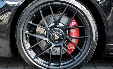 Porsche 911 (991.2) Targa 4 GTS 12