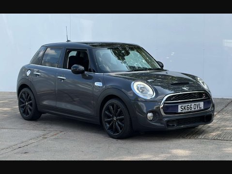 Mini Hatch 2.0 Cooper S 5dr 1