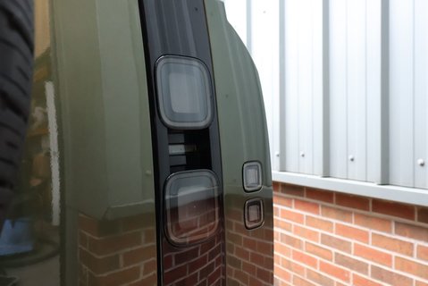 Land Rover Defender 110 BRAND NEW HARD TOP X-DYNAMIC HSE 350 WITH A GENUINE REAR SEAT CONVERSION  8