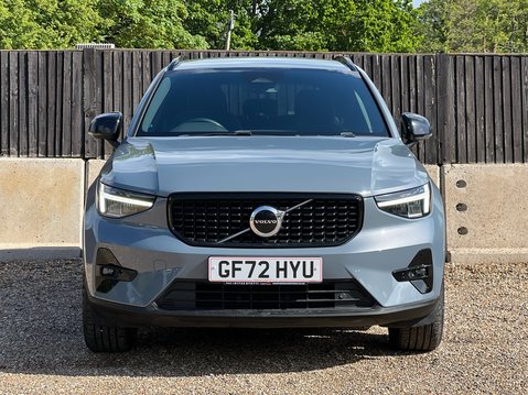 Volvo XC40 B4 PLUS AWD MHEV 7