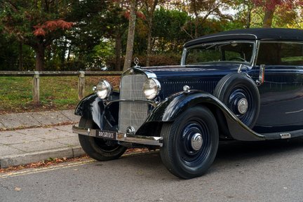 Mercedes-Benz 220 W21 9