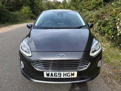 Ford Fiesta TITANIUM 9
