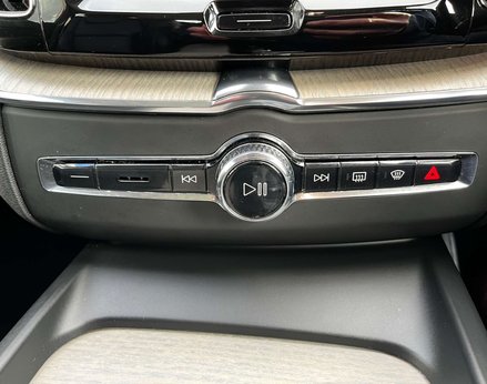 Volvo XC60 2.0 XC60 Inscription T6 Recharge AWD Auto 4WD 5dr 48