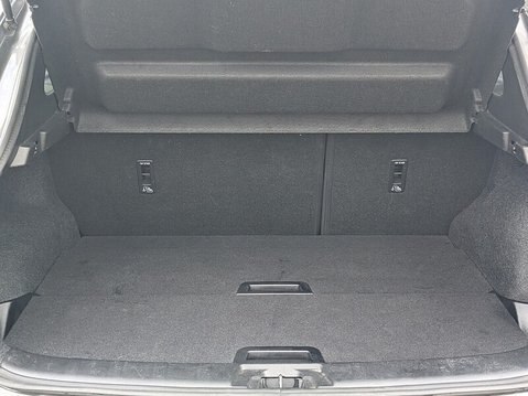 Nissan Qashqai DIG-T N-CONNECTA 19