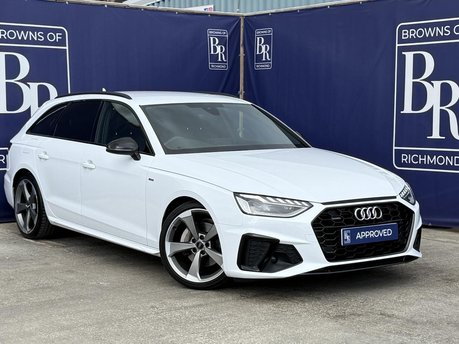 Audi A4 2.0 TDI 40 Black Edition Estate 5dr Diesel S Tronic quattro Euro 6 (s/s) (1