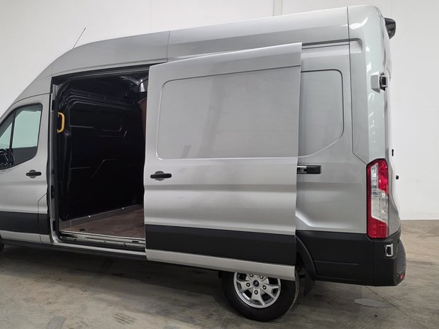 Ford Transit Transit 350 L3 Diesel 2.0 Eco Blue 170ps H3 Limited Van 6