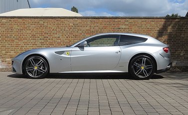 Ferrari FF 4