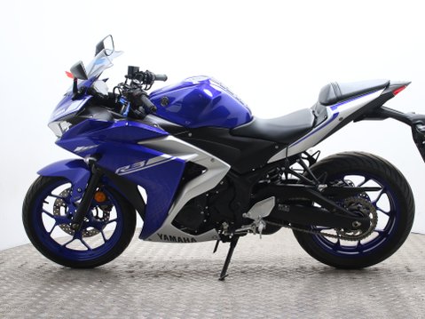 Yamaha R3 YZF R3 ABS 8