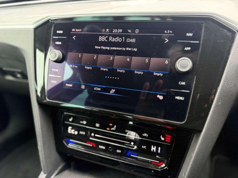 Volkswagen Passat 1.4 TSI 13kWh GTE DSG Euro 6 (s/s) 4dr 43