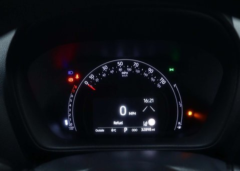 Toyota Aygo X 1.0 Aygo X Edge VVT-i Auto 5dr 21