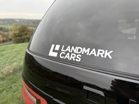 Land Rover Discovery SDV6 HSE 18
