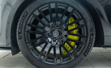 Land Rover Range Rover Sport P635 SV EDITION ONE 33