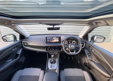 Nissan Qashqai DIG-T N-CONNECTA 9