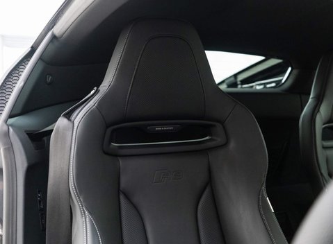 Audi R8 V10 Performance Carbon Black 10