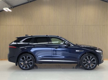 Jaguar F-Pace 2.0 F-PACE R-Dynamic HSE D MHEV AWD Auto 4WD 5dr 12