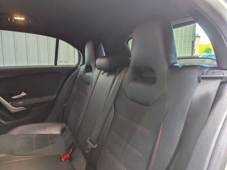 Mercedes-Benz A Class 1.3 A 200 AMG Line Exeutive Auto 5dr 68