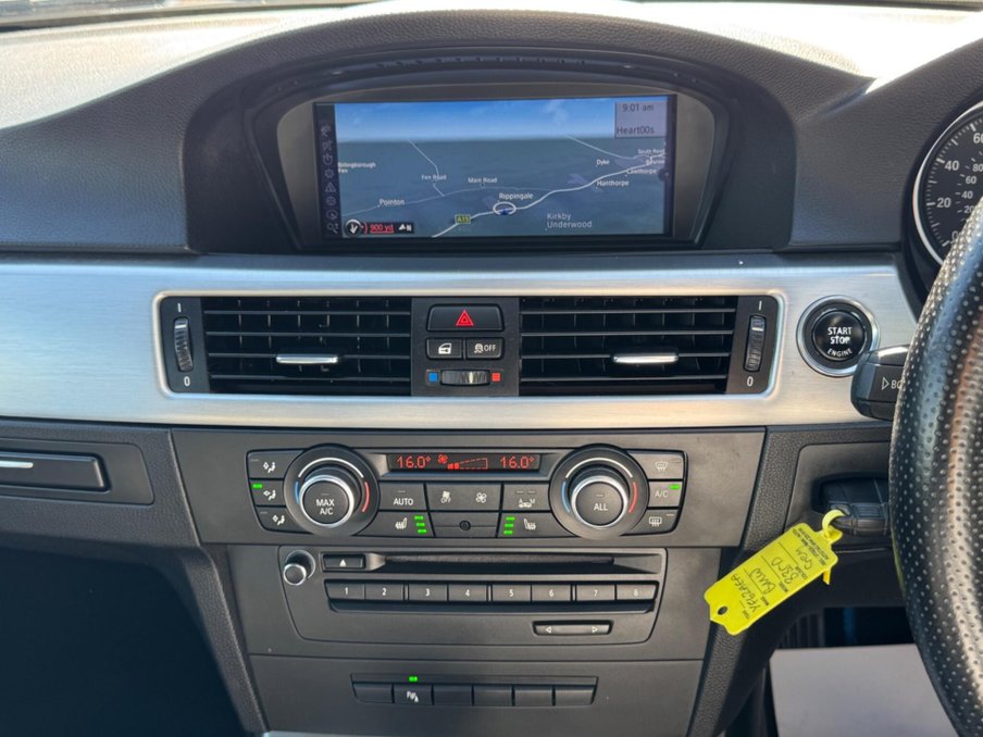 2012 BMW 3 Series — image 13